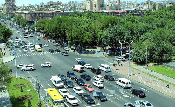 Изменения в организации движения транспортных средств в центре Еревана
