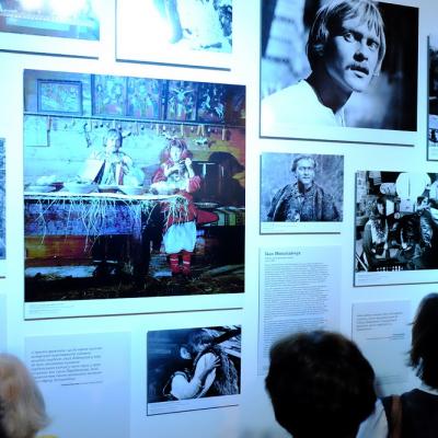 Выставка, посвященная фильму 'Тени забытых предков'