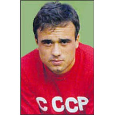4 октября исполнилось 76 лет известному советскому футболисту, нападающему сборной СССР Валерию Поркуяну