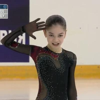 Фигуристка Аделия Петросян стала победительницей этапа Кубка России среди юниоров в Сочи под музыку Ара Геворгяна 'Арцах'