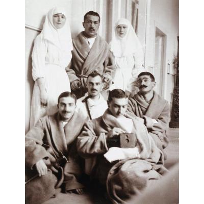 ГЕРОИ ЭРИВАНСКОГО ПОЛКА ШАХ-БАГОВ И МЕЛИК-АДАМОВ, ЛЮБИМЦЫ ВЕЛИКИХ КНЯЖОН