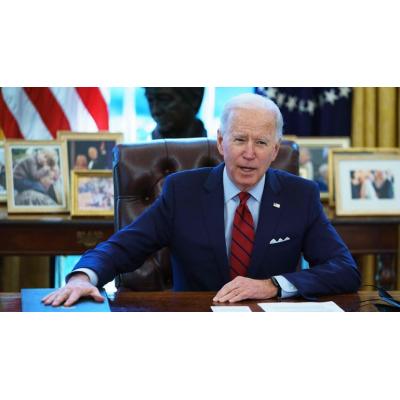 Президент США Джо Байден подписал указ, который открывает трансгендерам путь в женский спорт на уровне школ и колледжей с государственным финансированием