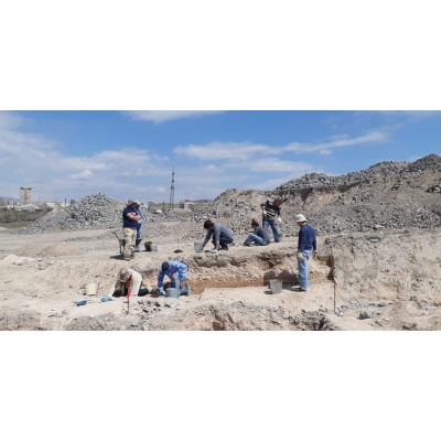 На участке Аргаванд - Ширак дороги Север-Юг строители обнаружили керамические предметы и другие артефакты эпохи Урарту