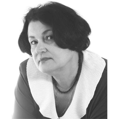 Каринэ Халатова