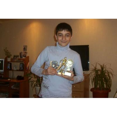 Одним из главных открытий завершившегося чемпионата России стала игра атакующего полузащитника московского 'Динамо' Арсена Захаряна