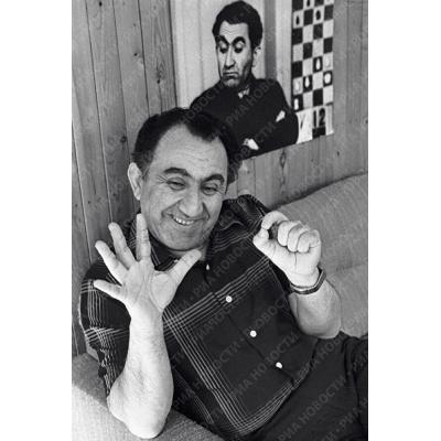 92 года назад, 17 июня, родился девятый чемпион мира по шахматам Тигран Петросян