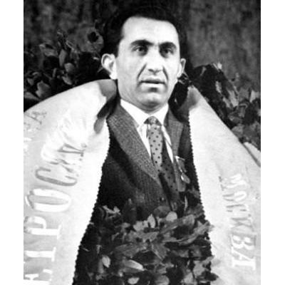 92 года назад, 17 июня, родился девятый чемпион мира по шахматам Тигран Петросян