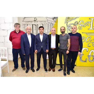 На очередной встрече членов Клуба футбольных знатоков, обсуждалось выступление клуба Премьер-лиги Армении 'Ноа'