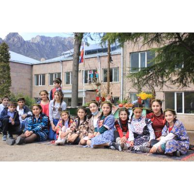 ИЗ КАМБОДЖИ В АРЦАХ ЗА ГРАНАТОВЫМ ДЕРЕВОМ