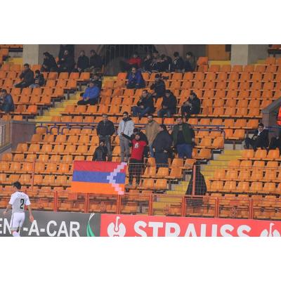 В заключительном шестом туре группового турнира Лиги конференций УЕФА 'Алашкерт' в Ереване сыграл вничью с тель-авивским 'Маккаби' (1:1) и завершил выступление в еврокубках, заняв последнее место в группе 'А'