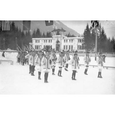 С 25 января по 5 февраля 1924 года во французском Шамони прошли первые зимние Олимпийский игры в истории