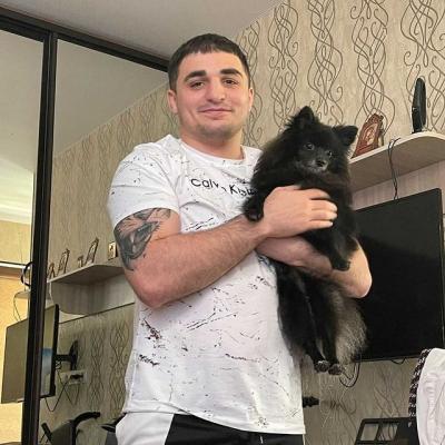 Российский боксер армянского происхождения Арест Саакян скончался, проведя 10 дней в коме после полученного на ринге нокаута