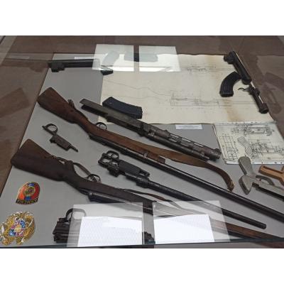 Выставка ко Дню армии. Отряд «Арцив-13»