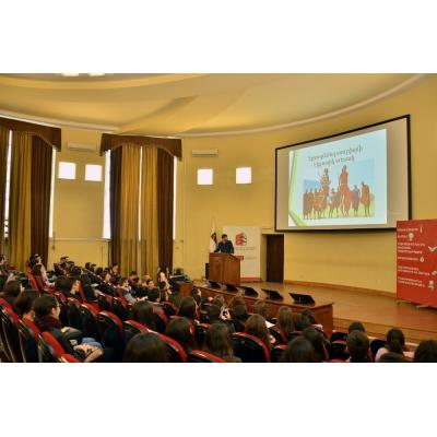 Попытка прочтения Гоголя, Аветика Исаакяна, Лермонтова и других классиков с  позиции военного трибунала