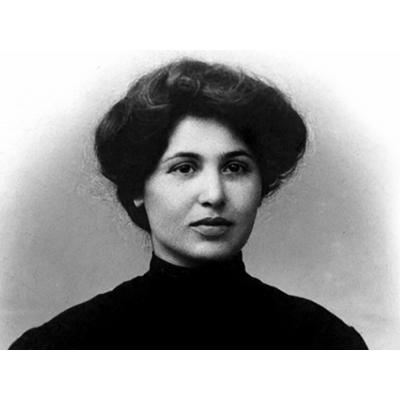 Забел Есаян