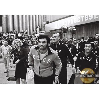27 февраля исполнилось 80 лет знаменитому борцу вольного стиля и одному из лучших тренеров в истории этого вида спорта Юрию Аванесовичу Шахмурадову – 'профессору борьбы'
