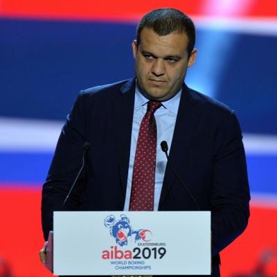 Президент IBA Умар Кремлев вряд ли удержится на руководящем посту из-за санкций, которым подвергся российский спорт