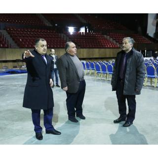 Заместитель главы МОНКС Карен Гилоян принял президента EWF Антонио Конфлитти и генерального секретаря организации Милана Михайловича, чтобы обсудить проведение в Ереване ЧЕ-2023