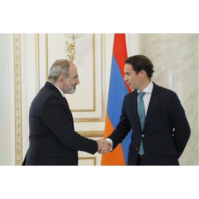 Никол и Хавьер Коломина Пирис