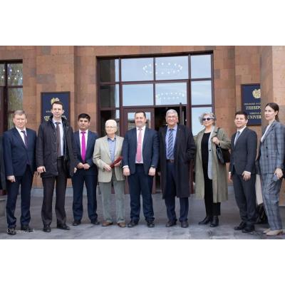 ДУБНА ПРЕДОСТАВИТ ВОЗМОЖНОСТИ