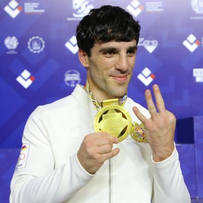 Сборная Армении по боксу под руководством Карена Агамаляна завоевала 1 золотую, 2 серебряные и 1 бронзовую медали на чемпионате Европы в Ереване