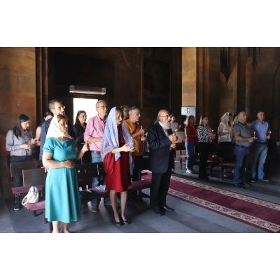 Организаторы и участники посетили церковь Святых Мучеников Нубарашена