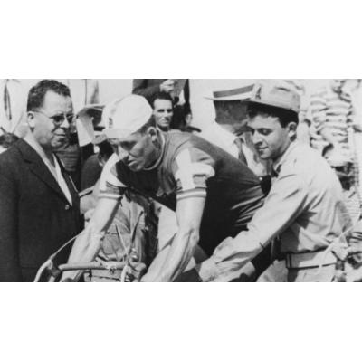 Смерть датского велогонщика Кнуда Йенсена на Олимпийских играх 1960 года в Риме положила начало борьбы с допингом
