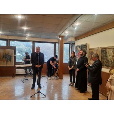 Выставка работ в технике батика в Культурном центре «Текеян»