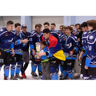 Вместе с большим количеством переехавших в Армению россиян в нашу страну вновь вернулся хоккей с шайбой, и была создана Армянская хоккейная лига