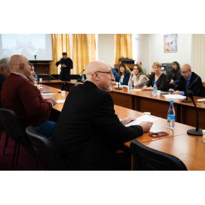 Экспертно-аналитический круглый стол по теме «Перспективы развития и ресурсы сотрудничества в двустороннем и многостороннем форматах в новых геополитических условиях»