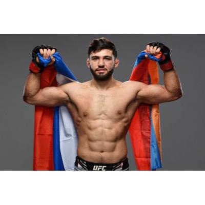Армянский боец MMA с российским паспортом Арман Царукян