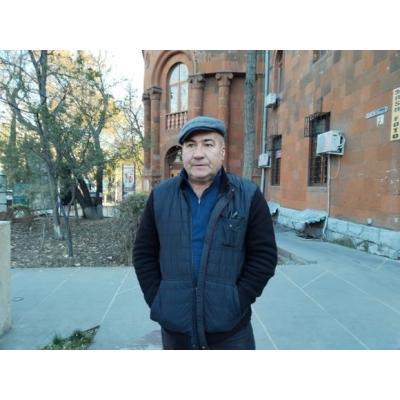 Отец героя Хачик Манукян