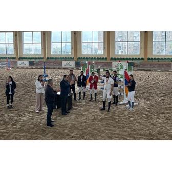В столичном Центре конного спорта имени Овика Айрапетяна состоялся розыгрыш переходящего памятного Кубка его имени