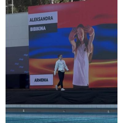 На чемпионате Европы по прыжкам в воду в Анталье представительница Армении Александра Бибикина завоевала серебряную медаль в прыжках с трехметрового трамплина