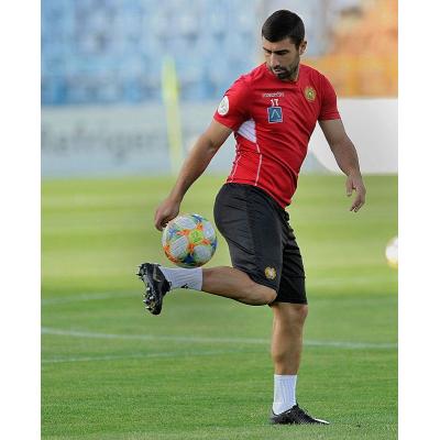 Футболист «Алашкерта» Артак Едигарян завершил игровую карьеру