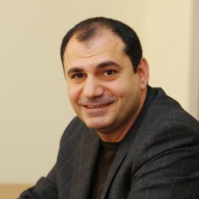 Глава компании 'Экотомато' Арсен САНДОЯН