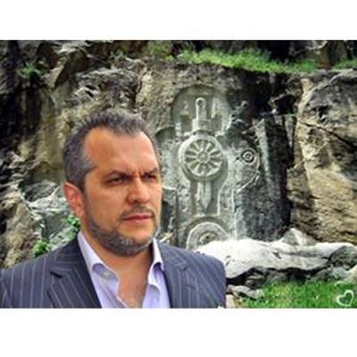 Председатель московского Общества по сохранению культурного наследия армянского народа 'К Арарату' Давид ВАНЯН