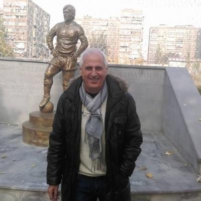 В составе швейцарской делегации на ереванский отборочный турнир приехал бывший наставник национальной сборной Армении Бернар Шалланд
