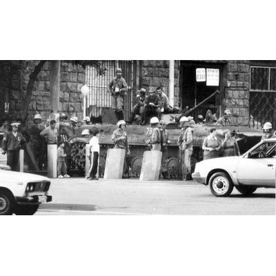 Но где молодым знать про митинги 1988-го?..