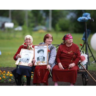 ПАМЯТНИК ИВАНУ БАГРАМЯНУ НА 'ТЕРБУНСКОМ РУБЕЖЕ'