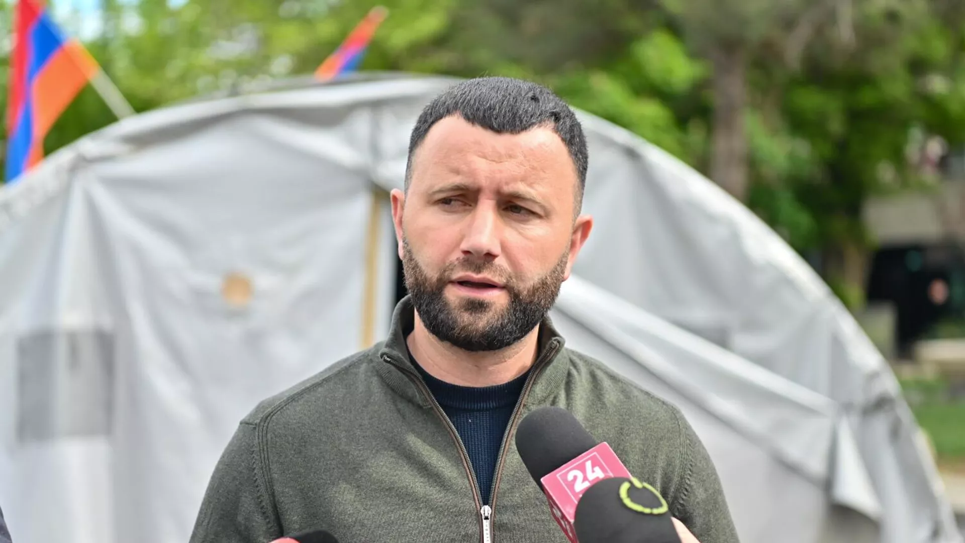 Только 10% переселенцев из Арцаха приобрели жилье по госпрограмме – Нжде Искандарян